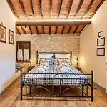 La Casina Di Iole *